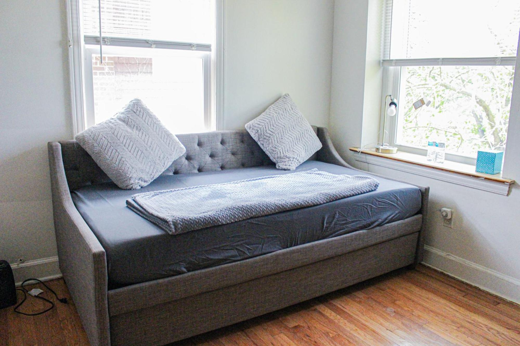 Master Bedroom In Home Away From Home Detroit Exterior foto